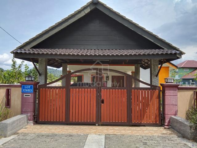 Rumah Banglo Setingkat Jenderam Hulu 1
