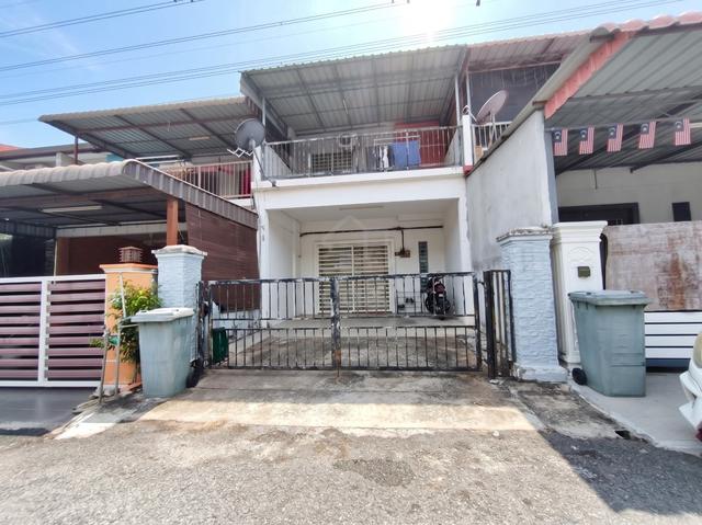 Bandar Springhill [Double Storey Taman Cempaka] 1