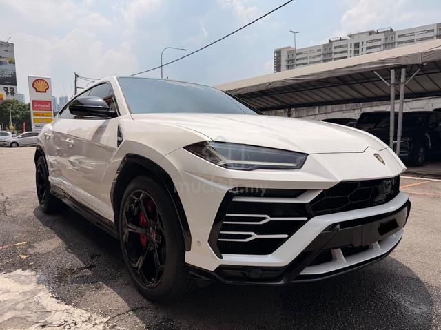 2019/2023 Lamborghini URUS 4.0 (A) V8 5 Doors - 1