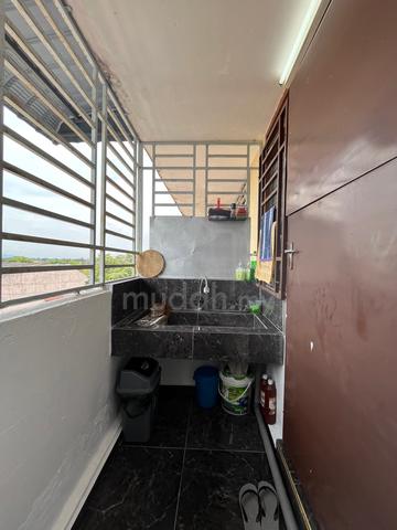Flat Kampung Boyan 1