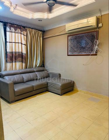 Rumah Untuk Disewa 1