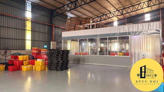 Simpang ampat warehouse /factory/industry/batu kawan 1