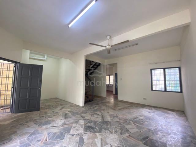 24x90 Facing Open 2 Storey Lestari Perdana Equine MRT Seri Kembangan 1
