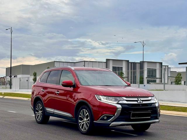 -2020 Mitsubishi OUTLANDER 2.0 AWD (A) Full Loan - 4