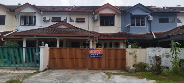 Fully renovated 2 storey house for sale at Taman Desa Tambun, Ipoh. 1