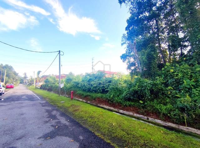 TANAH LOT BANGLO LUAS 12000 sqft Kampung Dato Abu Bakar Baginda 1