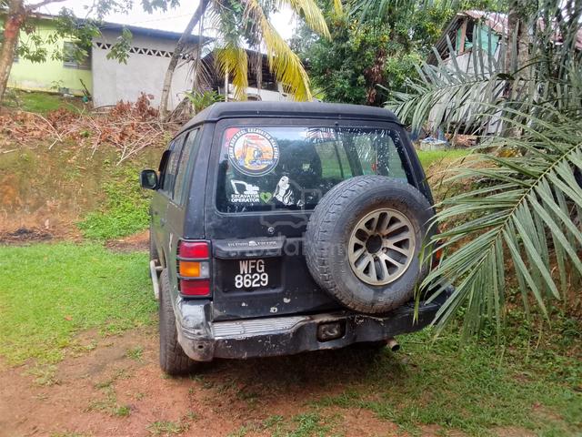 1996 Mitsubishi PAJERO 2.6 L047 (M) - 3