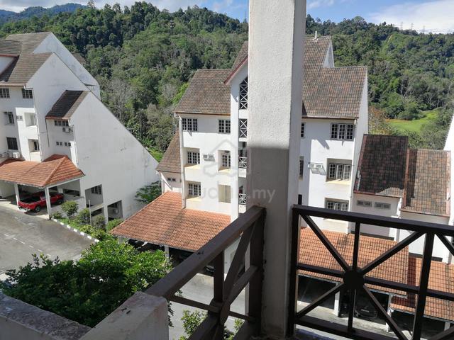 Selesa Hillhomes Resort 1