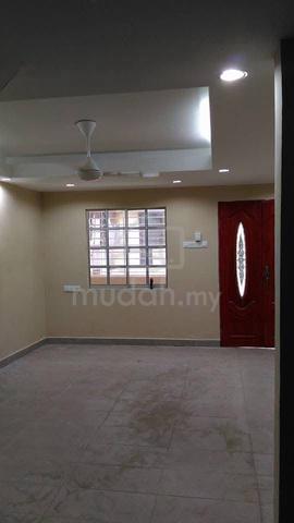 Taman Dato Senu Sentul 900sqft 2-Storey House | Sentul, KL | 3R3B 1