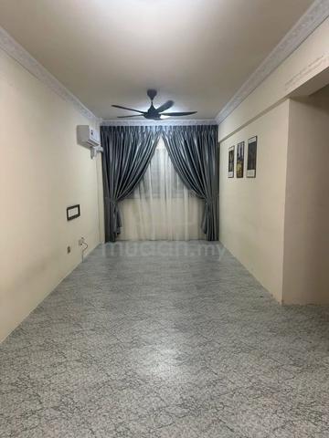 Dua Residensi 1