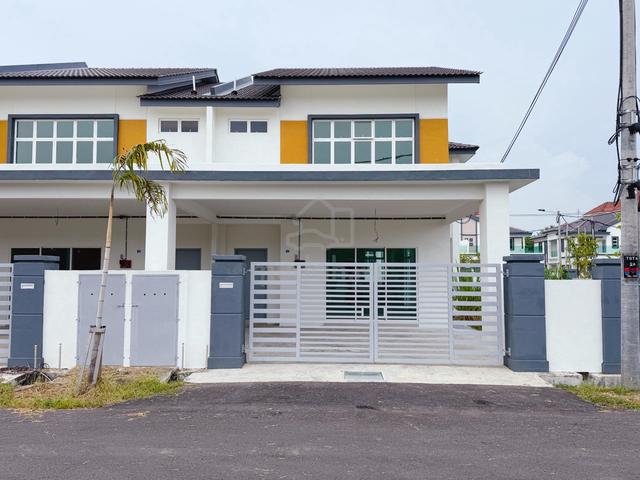 Full Loan Freehold Gated Guard Double Storey 22x70sqft Tanjong Nilam 1