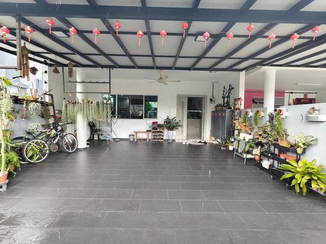 Bukit Indah 8th Avenue Double Storey Endlot 22x70 Fully Renovated G&G 1