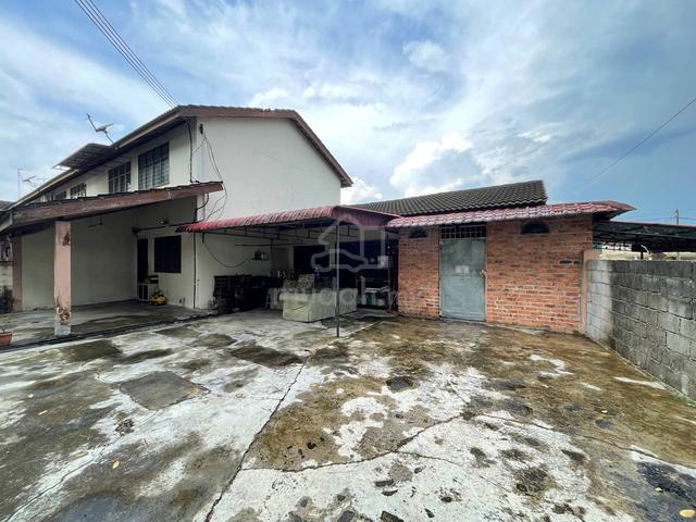 CORNER LOT, JALAN JATI Bandar Putra Open Facing Non Bumi Lot 1