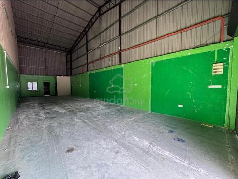 Jalan Reko Kajang Warehouse for Rent-Road Side, 20x70, No CF 1