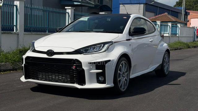 (LOW MILEAGE) Toyota GR YARIS RZ PERFORMANCE 2021 - 2