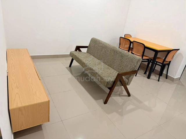 Town House / Upper Unit / Dato Onn Perjiranan 14 / Fully Furnished 1