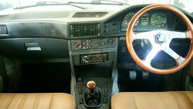 BMW E28 520i (M) 5-speed  - 4
