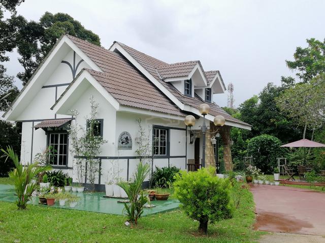 Rumah English Cottage 1