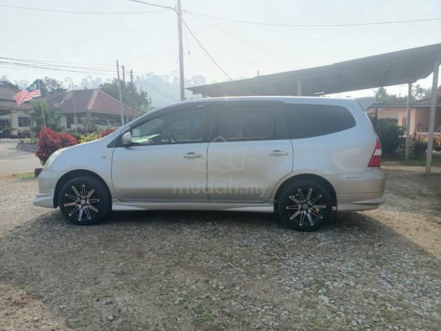 2010 Nissan GRAND LIVINA 1.8 IMPUL (A) - 3
