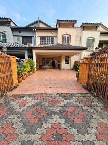 Double-Storey Terrace (2,900 sf) for Sale in Bukit Jelutong, Shah Alam 1