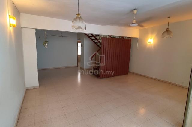 【GOOD CONDITION】Taman Connaught Terrace House 22x75 【Value RM920k】】 1
