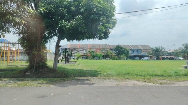Below market price Double storey House Batu Belah, Klang 1