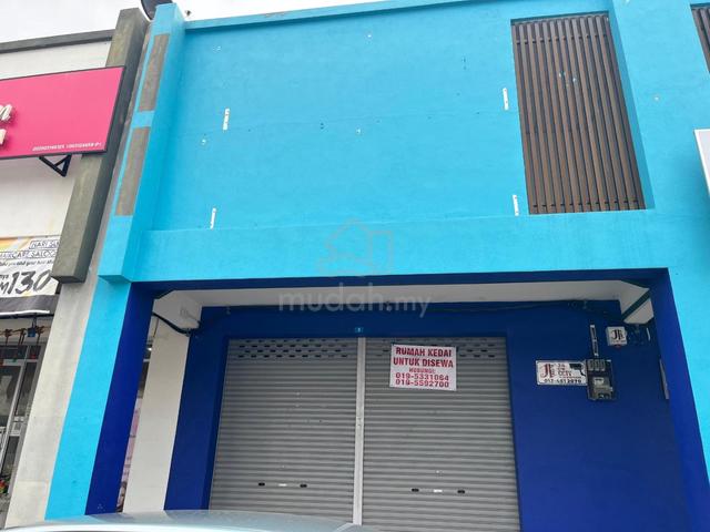 Rumah kedai di laguna merbok 1