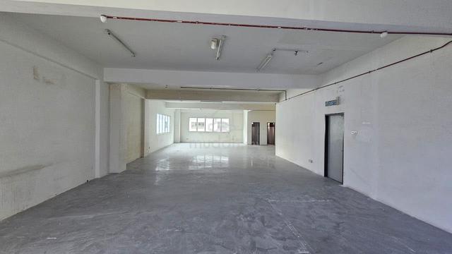 Strategic Location [3.5 Sty Semi-D Factory @ Desa Aman Kepong / KIP] 1