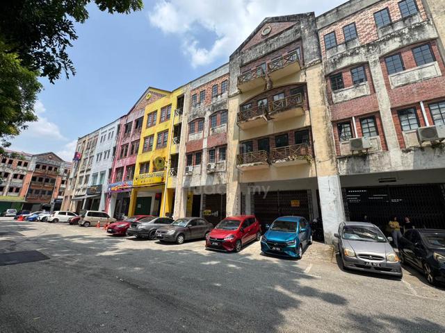 Bandar Indahpura Kulai 4 Storey Shop lot Full loan Senai impian emas 1
