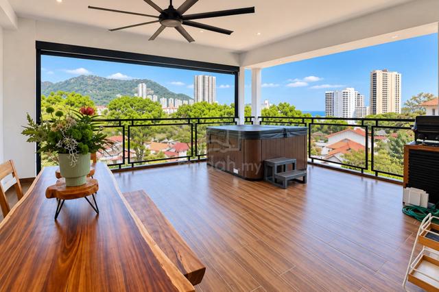 Rebuilt 3-Storey Corner House @ Tanjung Bungah | Upper-Deck Jacuzzi 1