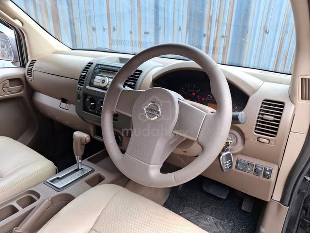2009 Nissan NAVARA 2.5 4X4 (A) loan kedai - 5
