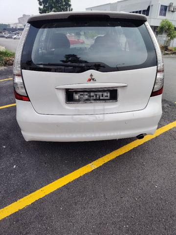 2009 Mitsubishi GRANDIS 2.4 FACELIFT (A) - 2