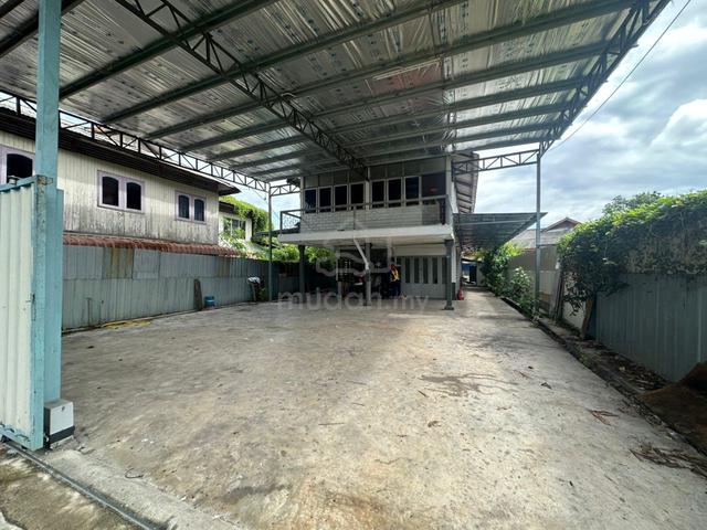 Double Storey Bungalow Main Road Frontage Tongkang Yard 1