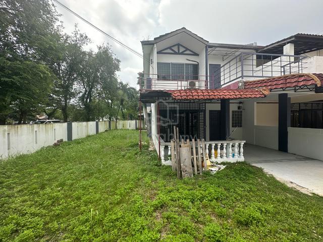 Bandar sunway double storey corner near park 1