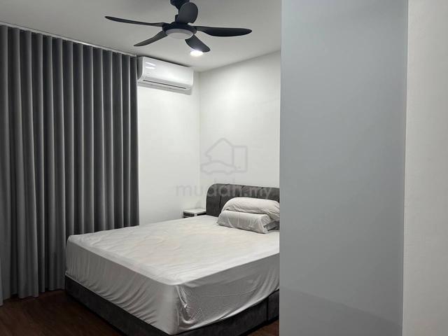 Room for Rent at Jesselton Twin Towers (Tower B, Mid-High Floor Unit) 1