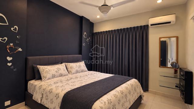 Master bedroom for Rent @ Lagoon Suites, Kota Kemuning, Shah Alam 1