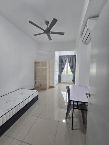 Middle Room for rent @ Kelisa Emas, Butterworth, Penang 1
