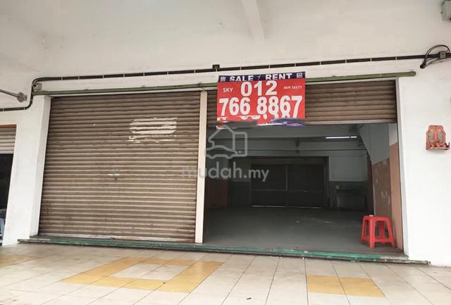 2sty Shop Rent, Seri Kembangan, Taman Putra Budiman 1