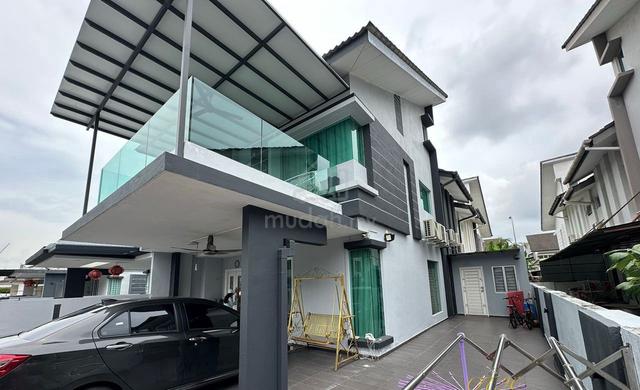 Bandar Parkland klang Semi D house fully renovated n extended 1