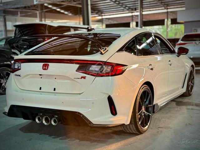 Now at 224k Honda Civic Type R FL5 2023 Free 5YW - 5