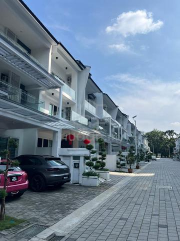 3 Storey SCENARIA NORTH KIARA Segambut, Actual, Freehold, FULLY RENO 1