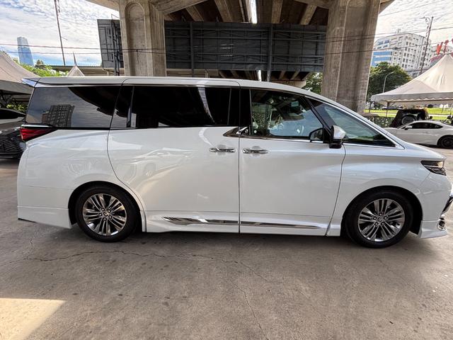 2023 Toyota ALPHARD 2.5 Z (A) 5A CAR MODELISTA KIT - 5