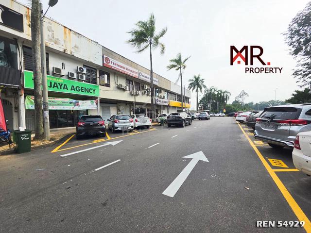 FACING ROAD @ Ground Floor Shop Lot Taman Ria Jaya FOR RENT 1