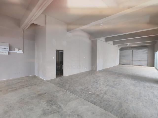 Shop lot (CORNER UNIT), Seri Gembira Avenue, Happy Garden 1