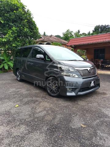 2011 Toyota VELLFIRE 2.4 Z PLATINUM SELECTION - 2