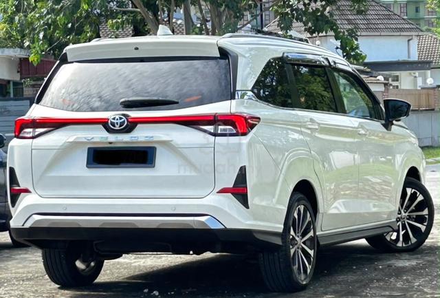 2023 Toyota VELOZ 1.5 MY22 (A)FS/R CARKING 28KMIL - 3