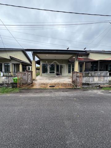 Astana Permai Semi D 🔥Indera Mahkota 12 Near UIA , Kotasas 1