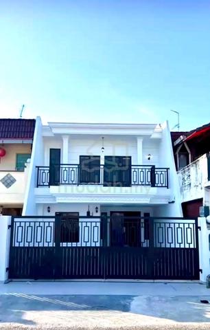 Fully Renovated Taman Bukit Kempas 1