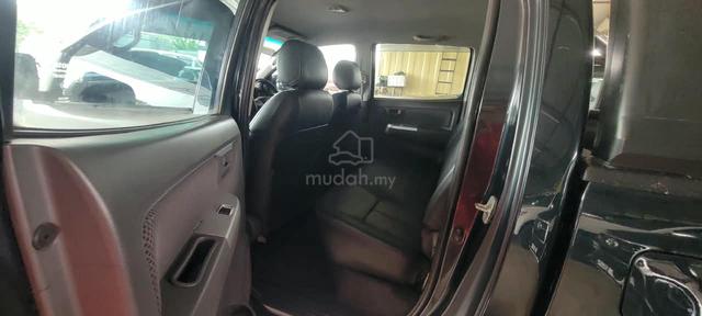 TOYOTA HILUX DOUBLE CAB 2.5G AT FULLspec - 3