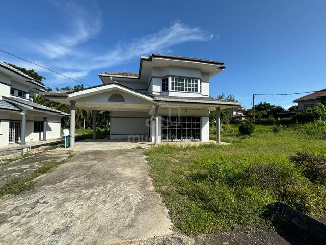 Teluk Kemang PD Villa Double Storey Bungalow House for Rent 1